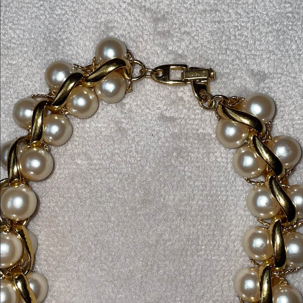 Vintage NAPIER Gold & Pearl Chain Necklace. 18” - Picture 3 of 6